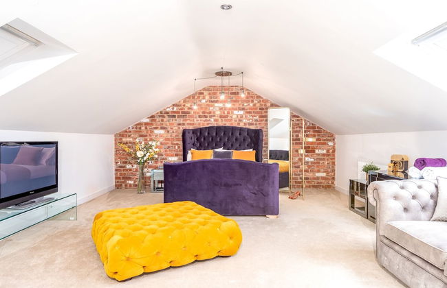 Lincoln 4-beds, Sleeps 13, Hot Tub & Pet Friendly - Foto 6