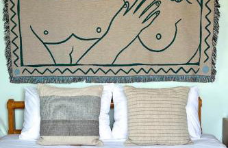 4BR Newly Renovated Retreat Tranquil Coastal Haven - Photo 9