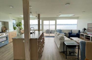 Beachfront Luxury with 4BR and Views - Foto 28