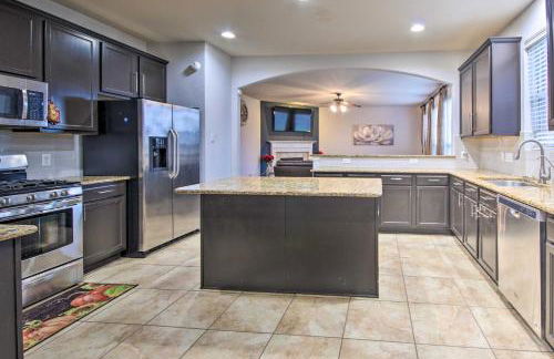 Spacious Richmond Home Close to Parks and Shopping - Foto 13