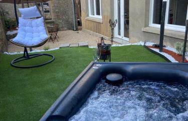 Beau Loft room proche mont saint Michel jaccuzi illimité en plein centre Avranches - Foto 7