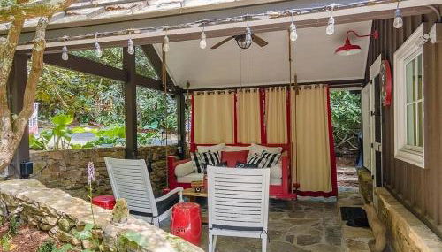 Stay Foxy Cottage, Mirror Lake Highlands, NC - Foto 3