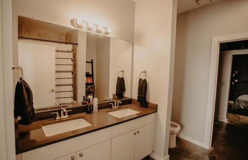 The Downtown Bungalow Loft - Foto 17