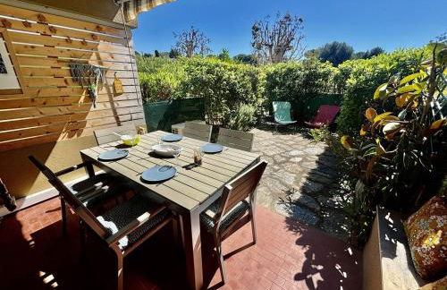 Bel appartement avec piscine et tennis à Bormes-les-Mimosas - FR-1-816-29 - Foto 1