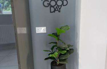 West Midlands-2 Double Bed Room Apartment - Photo 37