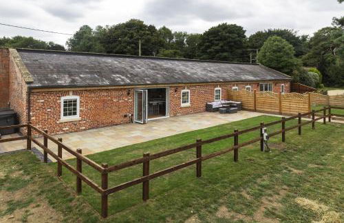 Apartment in the Countryside with Hot Tub - Photo 13