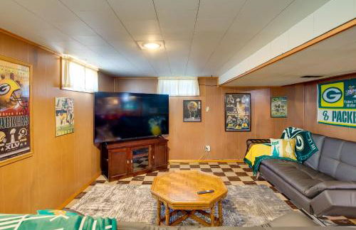 Retro Green Bay Home Steps to Lambeau Field! - Foto 17