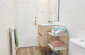 Apartamento con 4 habitaciones recien renovado - Foto 25