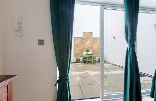 Modern and large oasis flat in Camden with patio - Foto 11