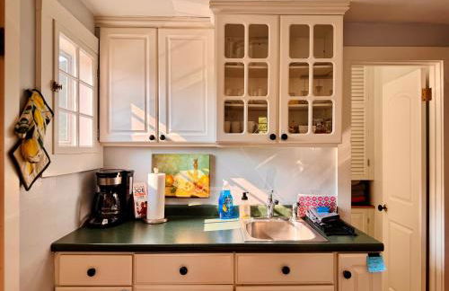 Charming 1BD Loft in Shelburne - Photo 16