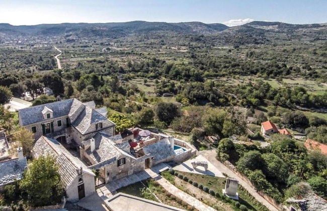 Mari 1 - With Pool - H - Photo 40