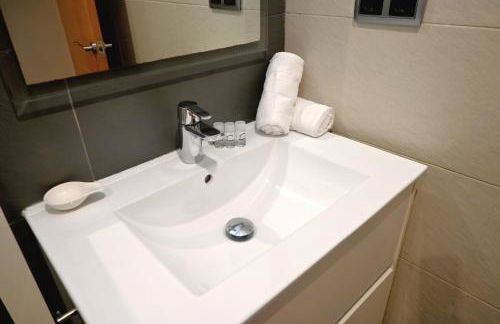 Homenfun Barcelona Guinardó Hospital Sant Pau - Foto 10