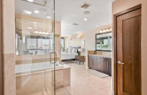 Stunning Bayfront condo with gorgeous views, garage, massive roof deck & AC - dogs welcome! - Foto 60