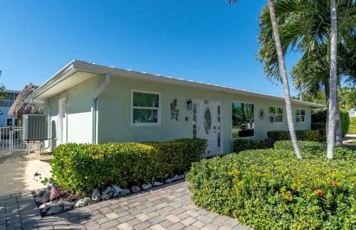 Tiki Time - Waterfront Pool Home, 65` Dock , Direct Ocean Access! - Foto 36