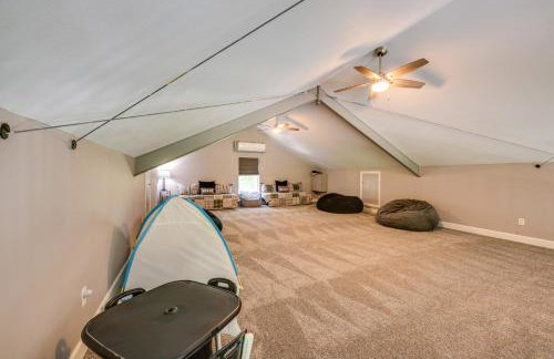 Outdoor Entertainment Space: Home in McQueeney - Foto 24