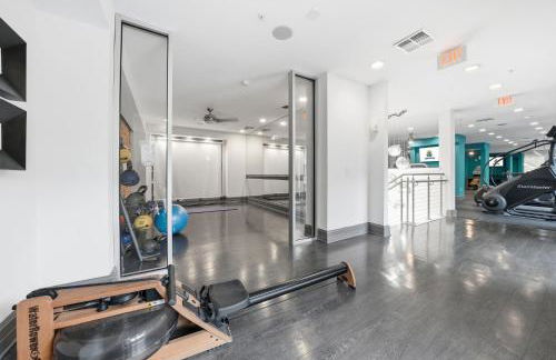 Stylish 2BR w Pool Pet-Friendly Unit #13 - Foto 41