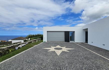 Seaview Villa with Heated Private Pool - Photo 26