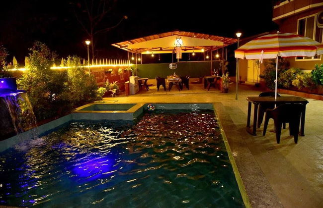 Seasons The Resort - Photo 10