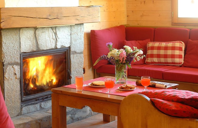 Chalet With Fireplace in Alpe D'huez - Photo 5