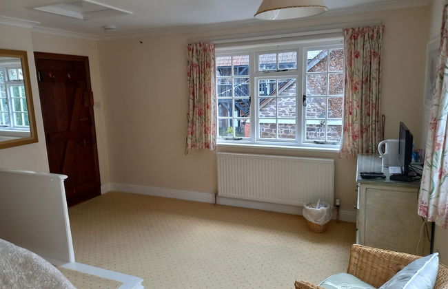 Bickleigh Castle Hotel - Photo 14