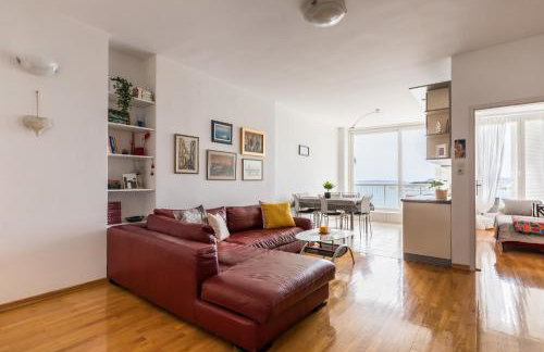 5th FLOOR Apartment- Harborview - Photo 17