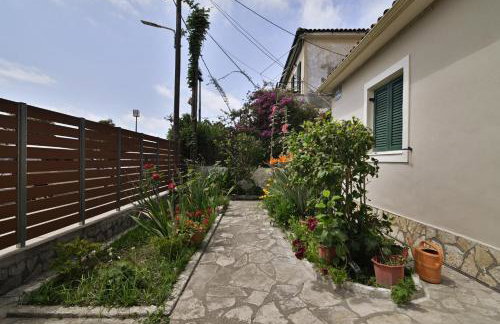 Niki's Garden House - A beautiful 2 bedroom house - Foto 19