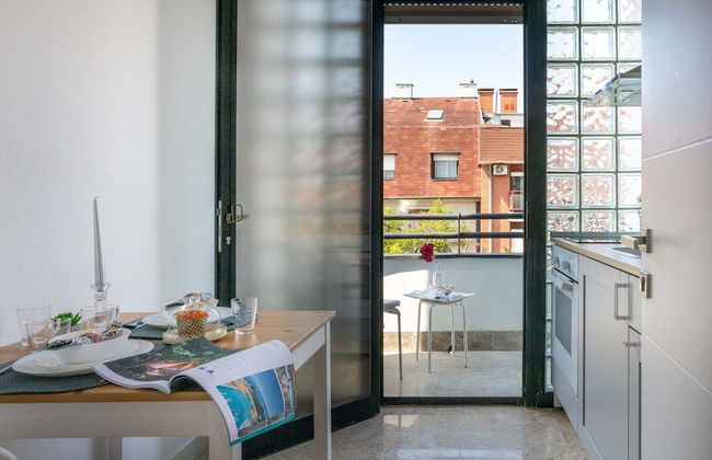 Bright and Cozy Duplex Near City Center - Foto 18