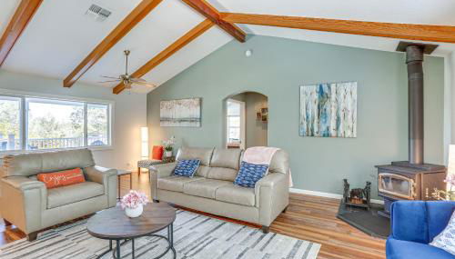 8-Acre Retreat Pool and Stunning Mt Lassen View! - Foto 3