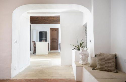 Villa a 300 Mt. dal Mare (Magaggiari) con campo da tennis - Foto 6