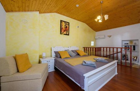 Awesome Home In Nedescina With Wifi - Foto 37