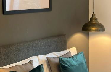 Lux Style Homes -1 BED APARTMENT close to City Centre - Free WIFI - Free Parking - Smart TV - Full Kitchen - Self Check In - Foto 6