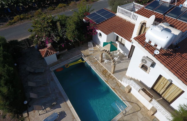 Lovely six Bedroom Villa in Coral Bay - Photo 37