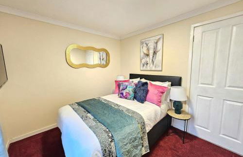 Stylish & Spacious 4 Bedroom House - Foto 6