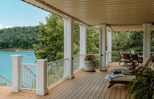 Waterfront Retreat with Dock, Pool and Jet Skis - Foto 32
