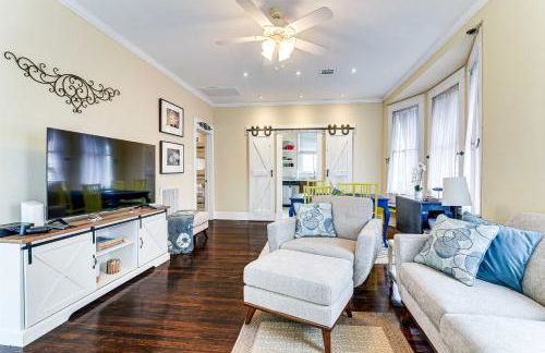 Walk to Beach Galveston Home with Fenced Yard! - Foto 7