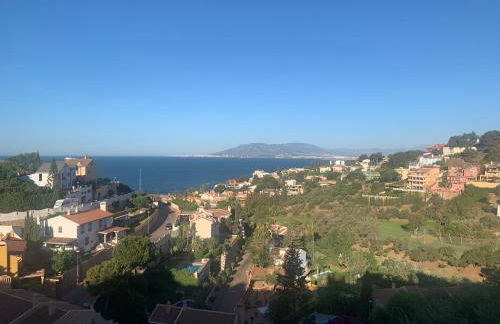 Apartamento vistas golf y Bahia - Photo 13