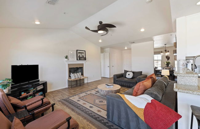 Casa De Kota by Avantstay Pool, Firepit, & Games Secluded & Chic - Photo 9