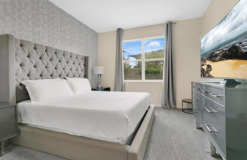 Stylish 5-Bedroom Villa - Perfect Disney Getaway! - Foto 35