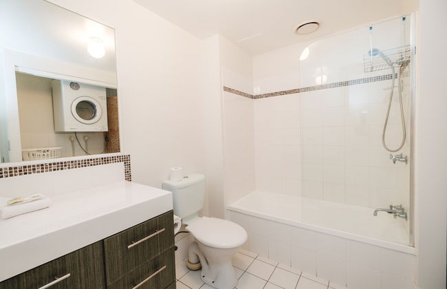 Sanctuary Lake Apartments - Foto 30