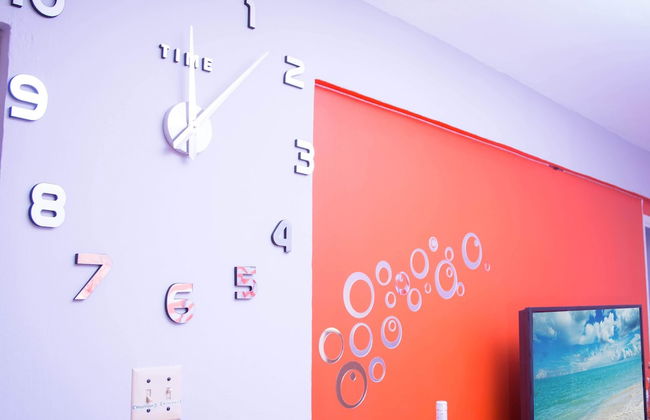 Premier Taylormade Apartment Kingston - Photo 2