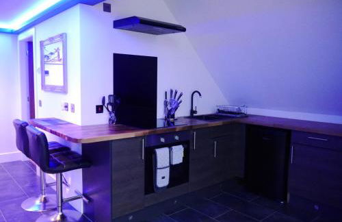 Rest At Last - Highland Apartment with Private hot tub - Photo 22