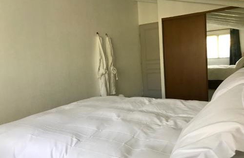 GuestHouse La Costière - logements indépendants - espace piscine jacuzzi - Foto 57