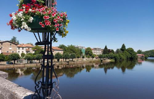 2Bed House Sleeps 4 - Parking Views 3min to Town - Foto 18