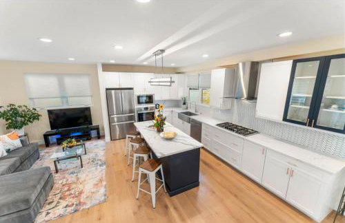 Spacious Mountain View 4 Bedroom Modern Home - Foto 5