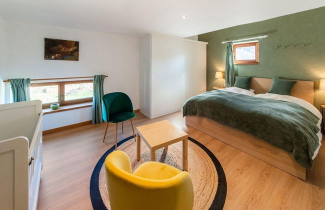 Holiday Home in Vielsalm With Bubble Bath - Photo 6