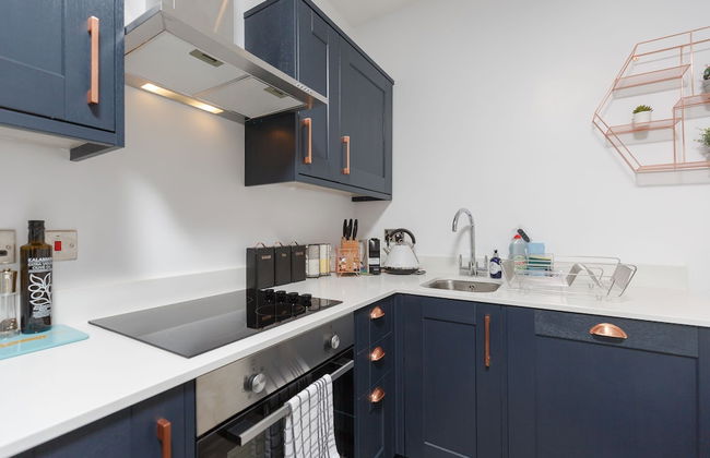 Dollar Apartments at 39 - Photo 12