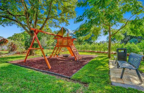 8BR Gem With Pool, Lake View & Tons of Amenities! - Foto 158