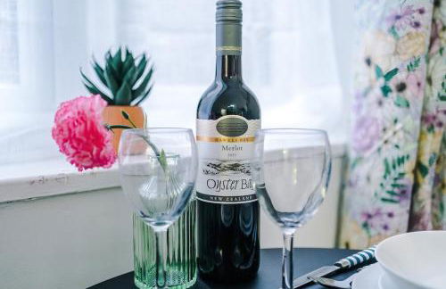 Jephsons Lodge Studio 4 - Free Parking, WiFi, Netflix & Prime, Cosy Basement Studio - Foto 21