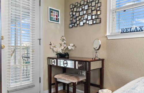 Walk to Everything Downtown EAT - SHOP - PLAY - Foto 16