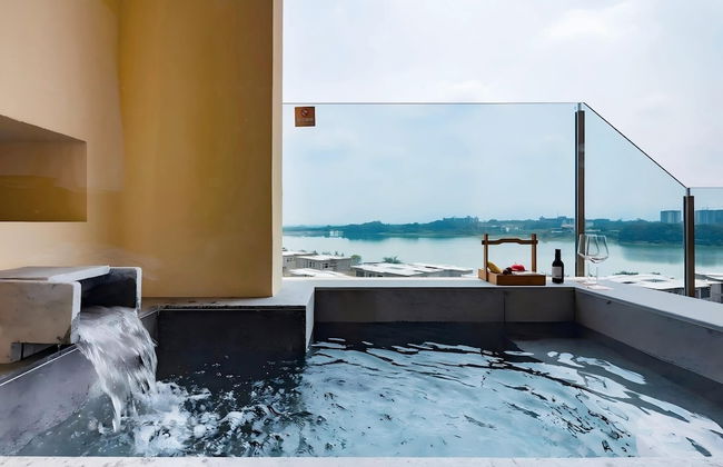 Mount Emei Zhizhu Resort Hotel - Photo 41